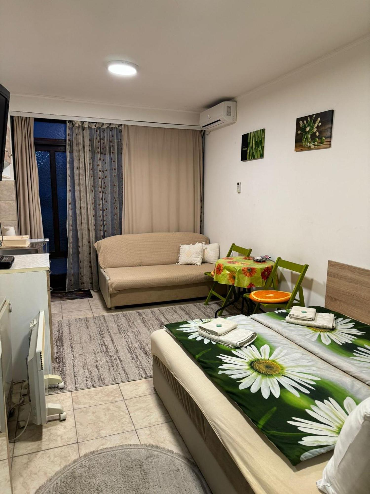 Ni Nela Apartmani מראה חיצוני תמונה
